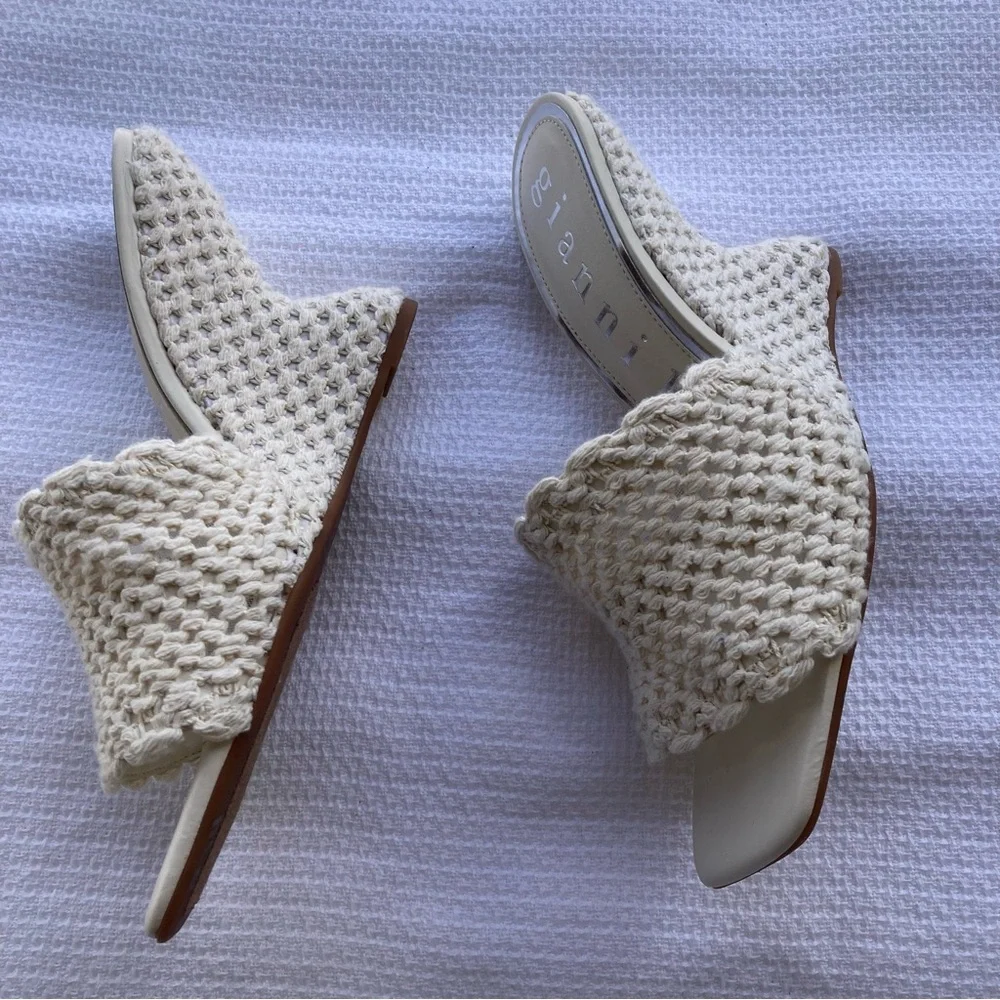 Gianni Bini Regina Crochet Wedge Mules – Size 9.5